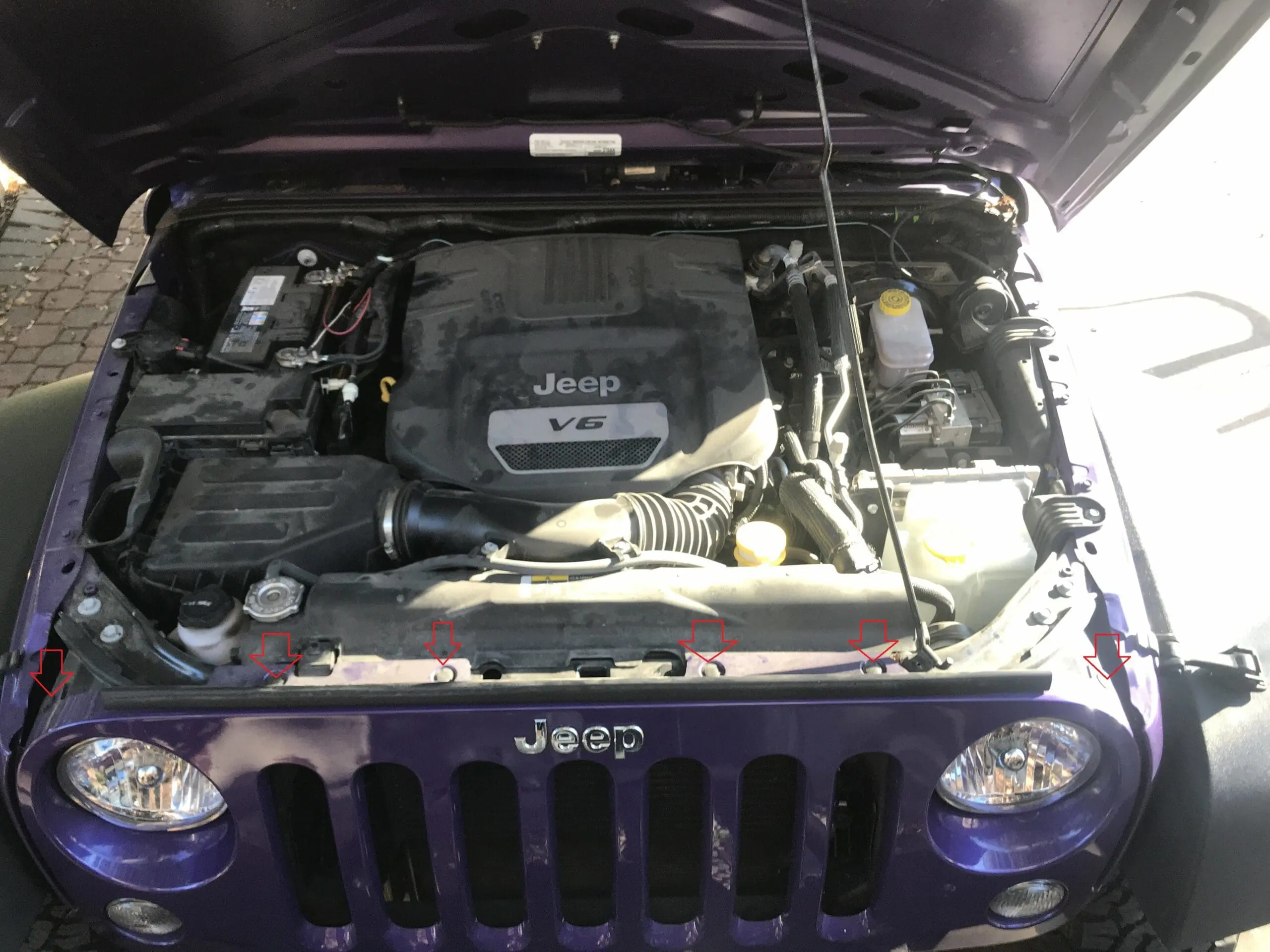 Jeep Wrangler Grill removal