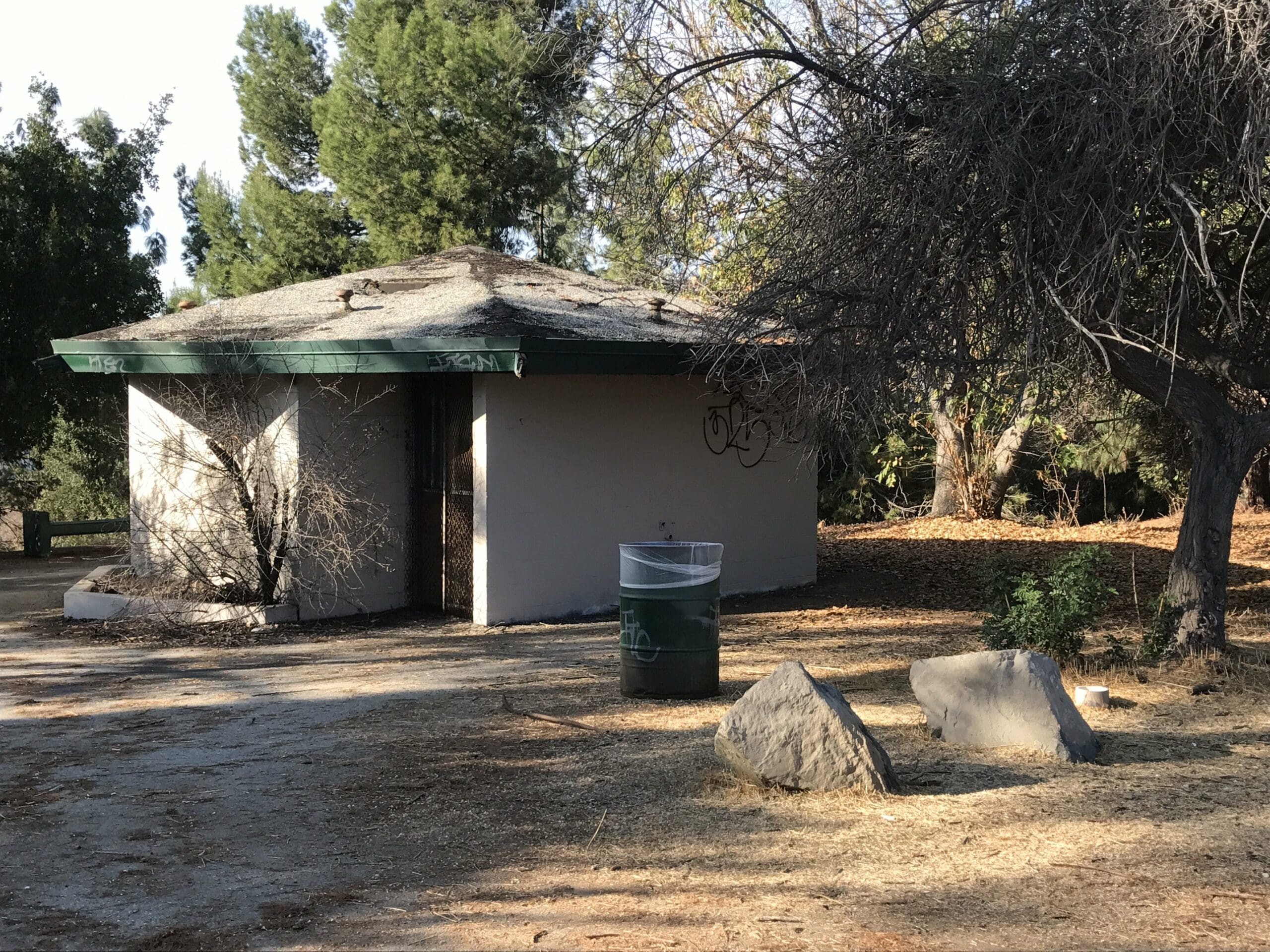 ernest e debs regional park building