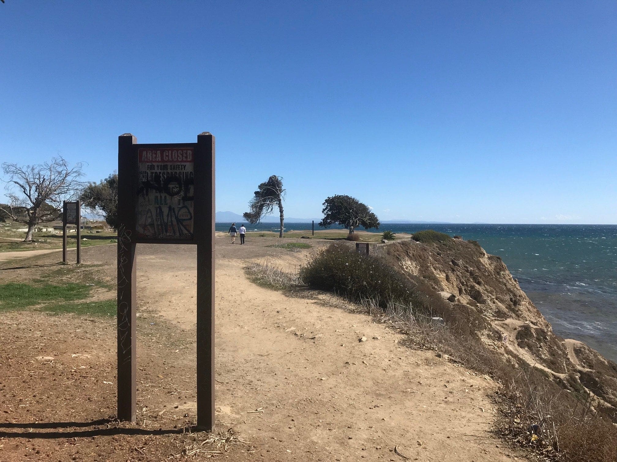 san pedro sunken city area closed sign