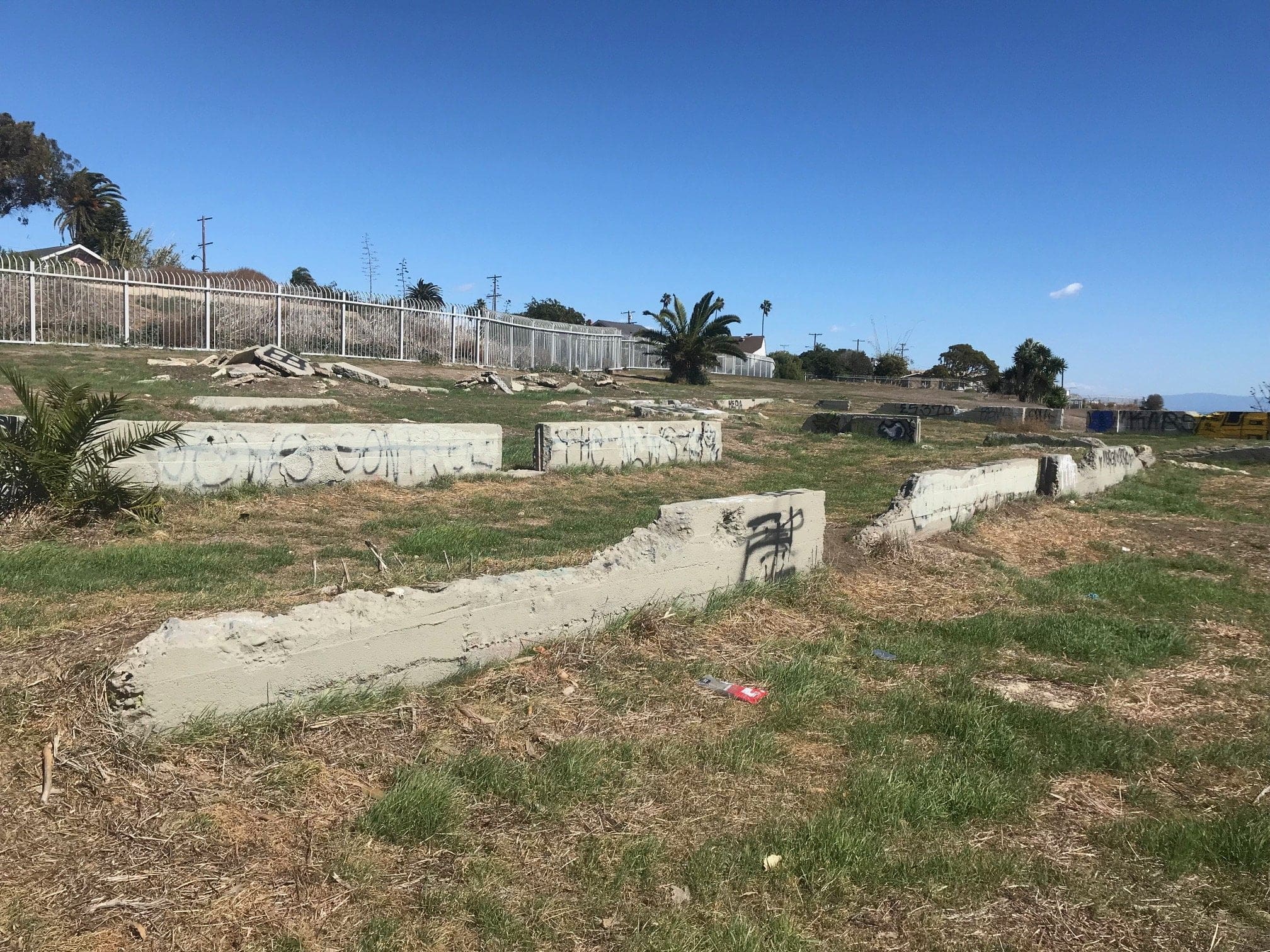 destroyed foundations at san pedro sunken city