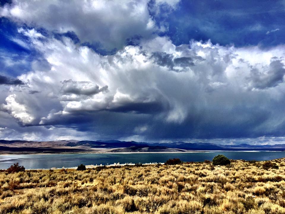 Hiking in the Eastern Sierras Mono Lake